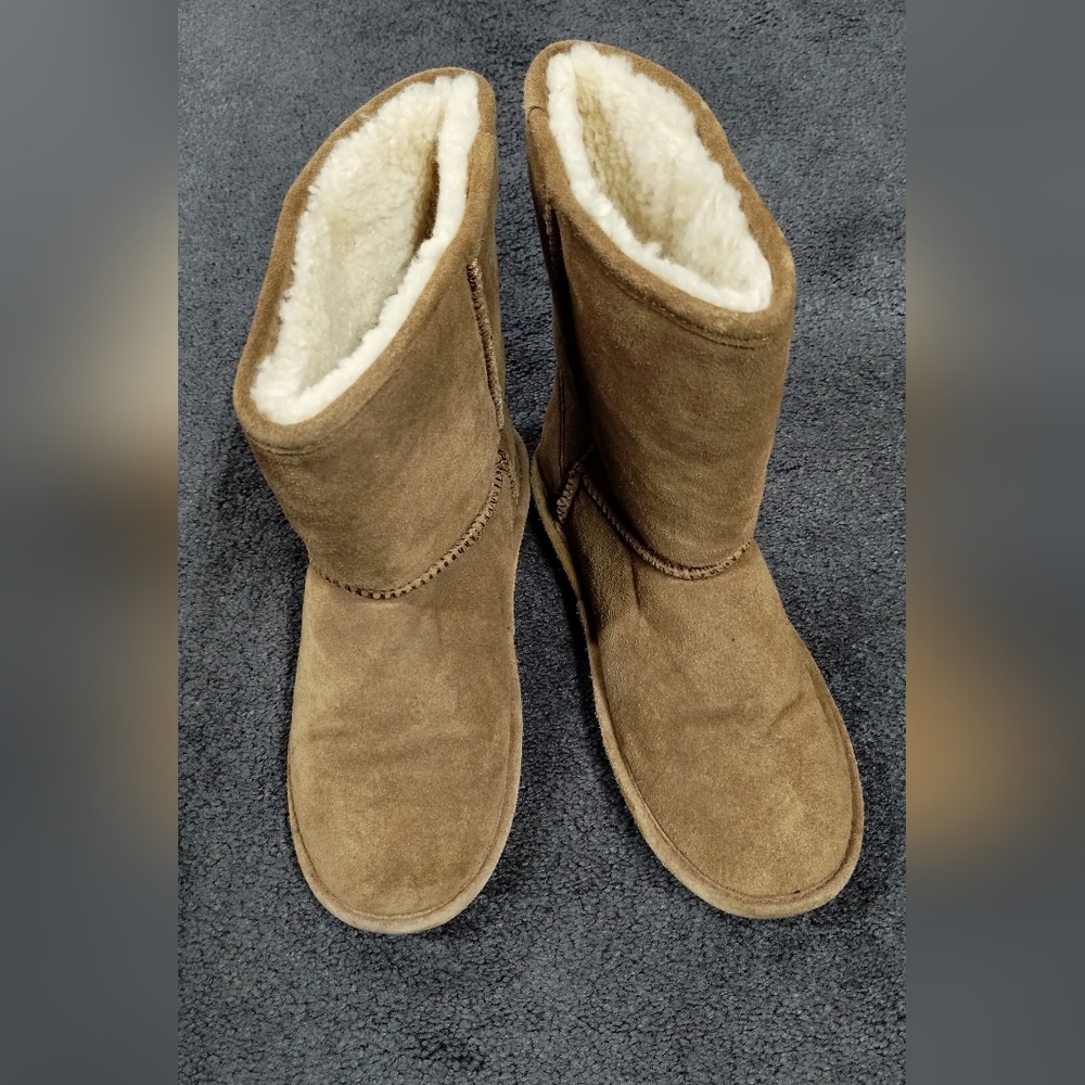 BEARPAW Emma Short  Sheepskin & Wool Lining Women's Boots  Size 7